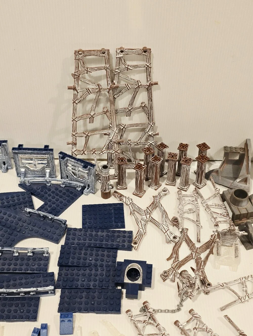 Mega Bloks Fire & Ice Dragon Vorgan Ice Fang Ship Parts